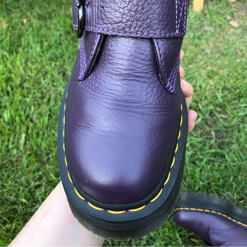 Dr. Martens Devon Heart Platform Boots - Picture 7 of 16